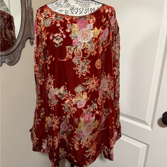 Johnny Was Floral Velvet Top – Embroidered Boho Luxe Blouse